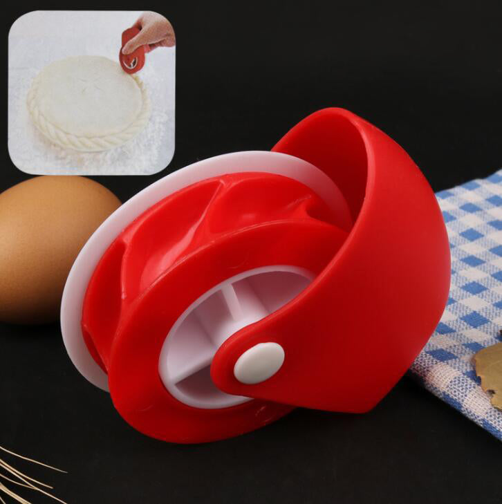 Kitchen pasta cutting wheel
