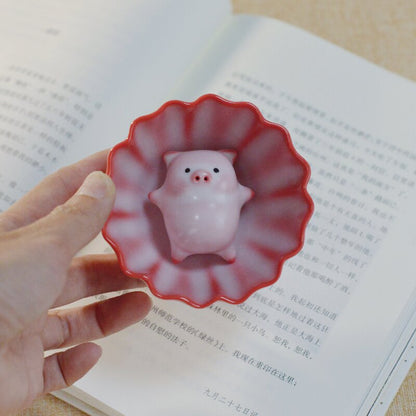 Cartoon ceramic teacup - funny piglet with bubbles under base
